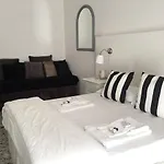 Chiaia House Alojamento de Acomodação e Pequeno-almoço 3*