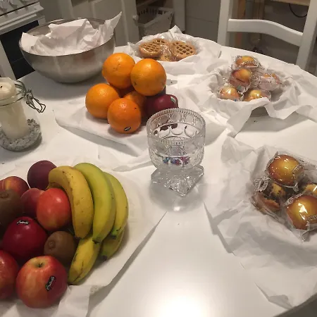 לינה וארוחת בוקר Chiaia House נאפולי