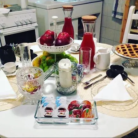 לינה וארוחת בוקר Chiaia House נאפולי