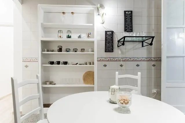 Chiaia House Alojamento de Acomodação e Pequeno-almoço 3*