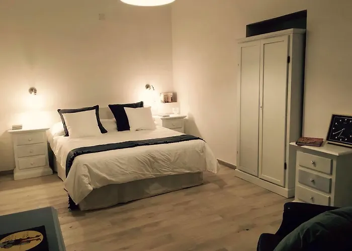 Alojamento de Acomodação e Pequeno-almoço Chiaia House 3*
