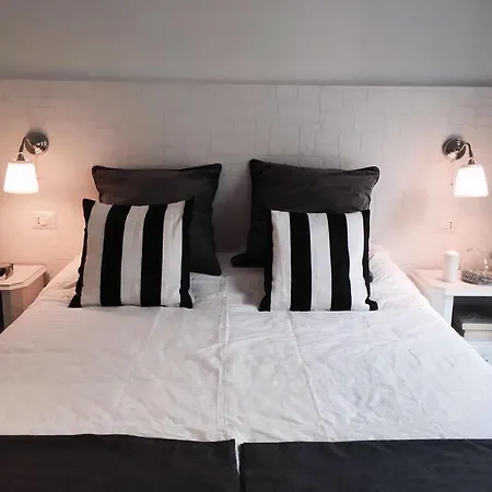 Bed & Breakfast Chiaia House Napels